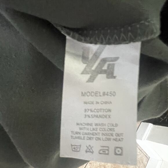 Young LA Men’s Crewneck Sweater Size Medium Sage Green Logo Microfiber Soft - Picture 7 of 7